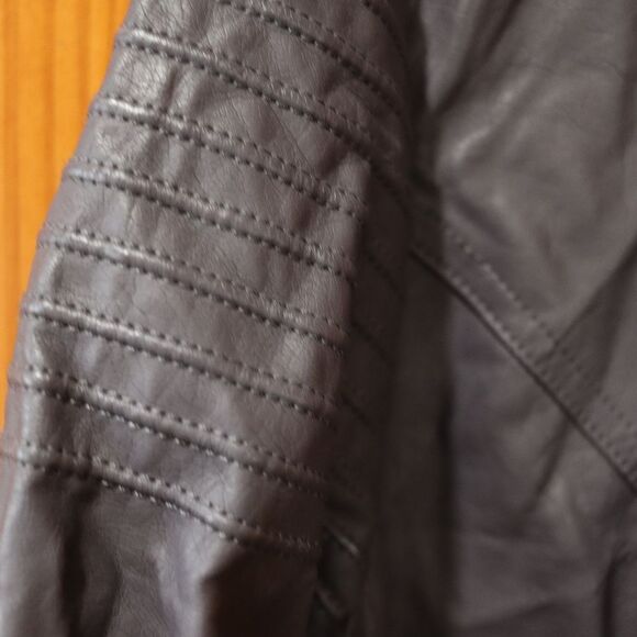 Torrid Gray Faux Leather Moto Jacket Grunge Lace-Up Fur Collar 1X - Picture 6 of 16